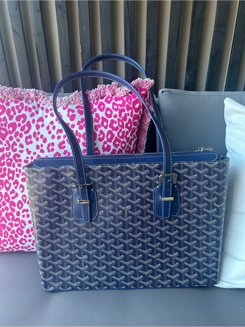Blue G Shoulder bag chevron pattern NEW